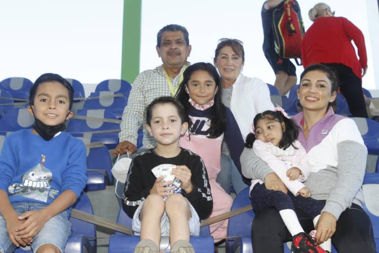 Premian a ganadores del Torneo de Tenis Bajo Techo Mazatlán Open 2021