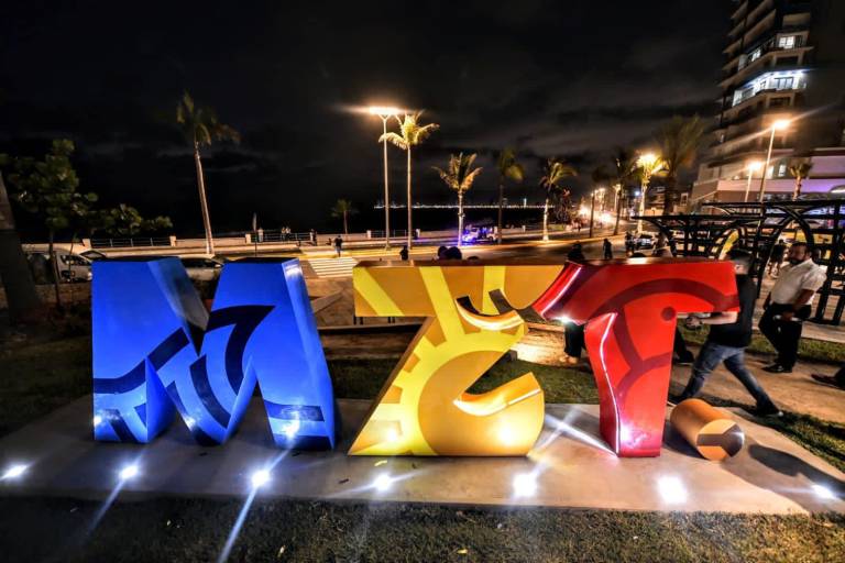 Mazatlán presenta la marca ‘MZT’ con nuevo parador fotográfico en el Parque Ciudades Hermanas