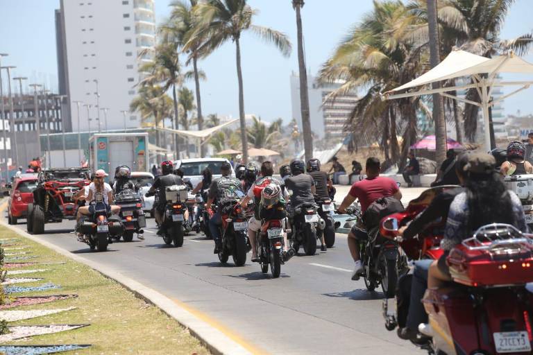 Los ‘bikers’ no se detienen, tras la muerte de un compañero en la Zona Dorada de Mazatlán