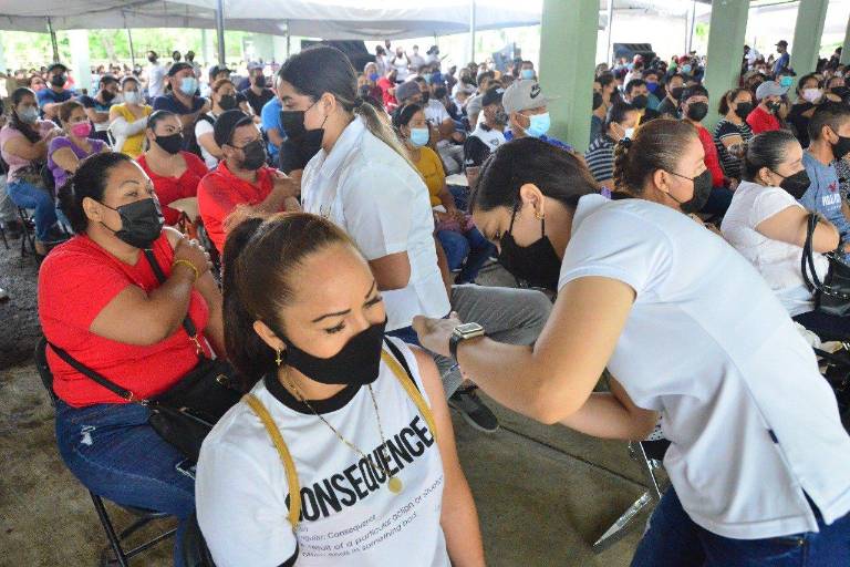 Claudia puso amparo para que su hija y tres sobrinos puedan tener vacuna contra Covid-19 en Culiacán