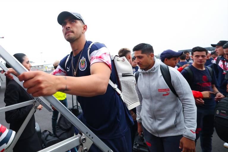 Chivas viaja con plantel completo para enfrentar a América