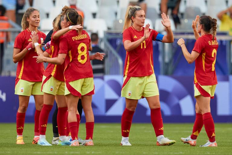 España vence a Brasil y termina con puntaje perfecto la fase de grupos del futbol femenino de París 2024