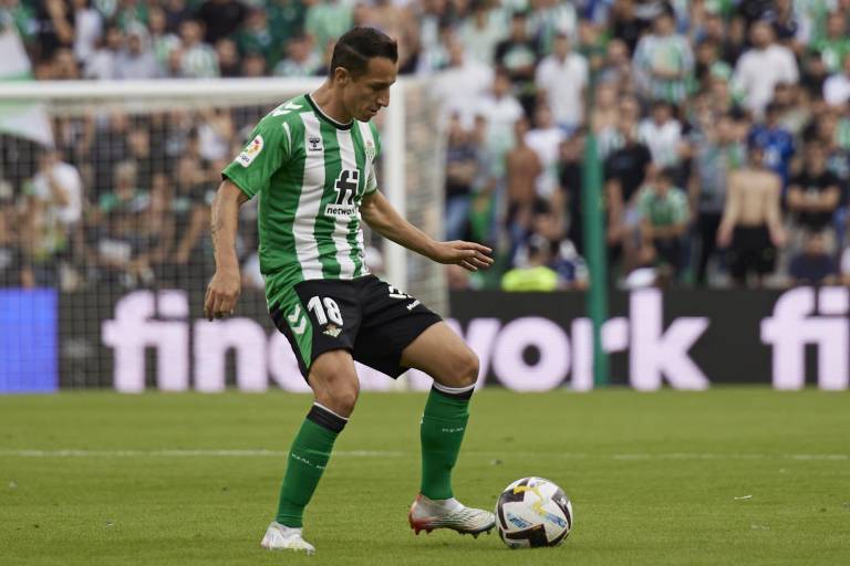 Andrés Guardado es titular en derrota del Betis ante Atlético de Madrid