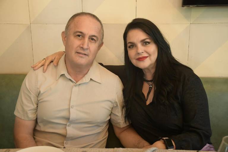 Disfrutan del rico sabor de España en el Villa Unión