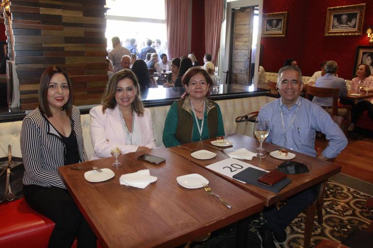 Realizan primer encuentro de egresados del IPADE