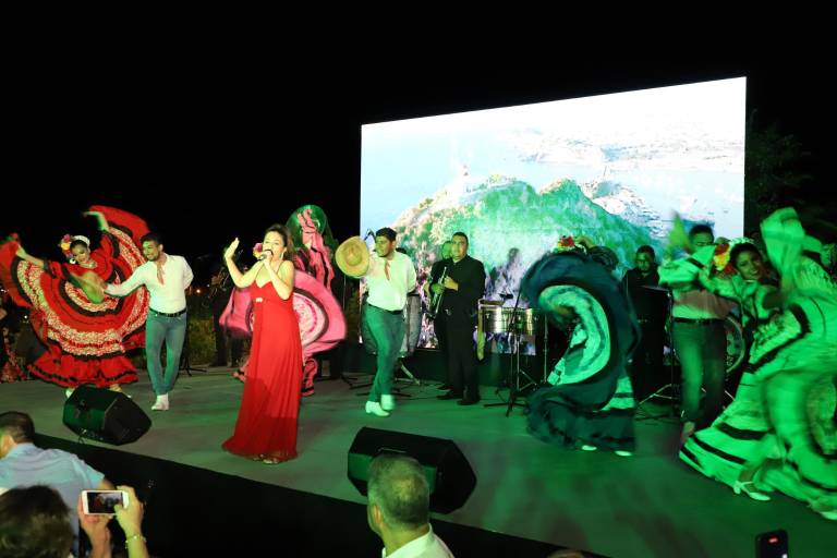 Música, danza y gastronomía con sabor a Sinaloa