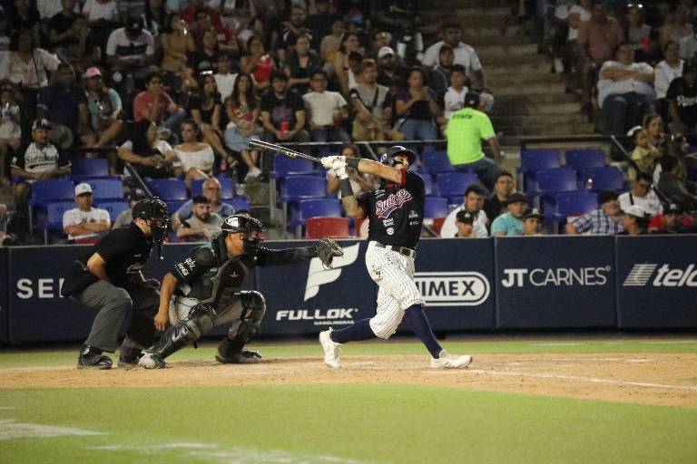 Peloteros de Tomateros de Culiacán muestran su poder en el verano