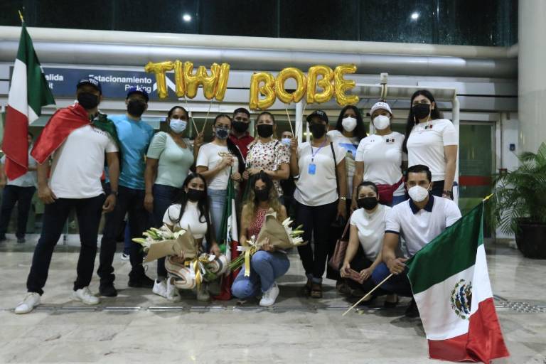 Josué Gastón Gaxiola y José Luis Rubio son recibidos por amigos y familiares en Culiacán tras participar en Tokio 2020