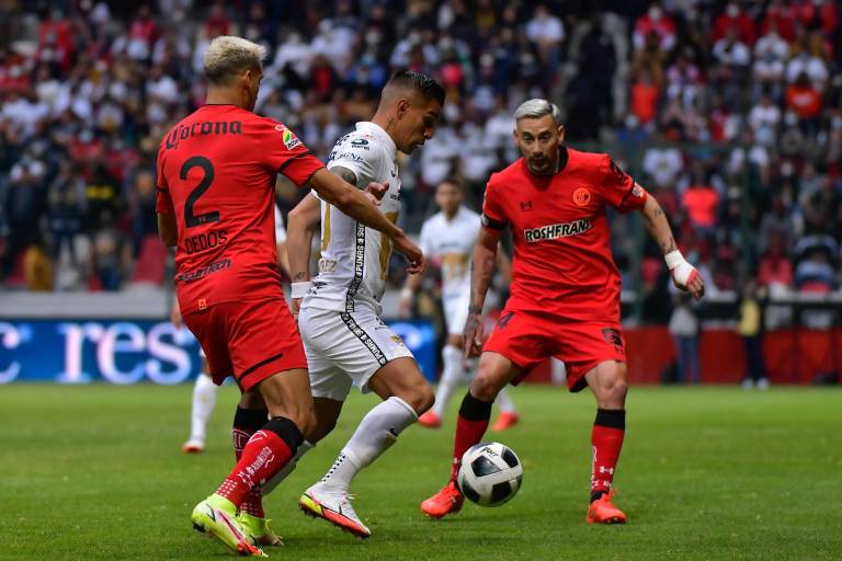 Pumas vence 2-1 de visita al Toluca y enfrentará al América en la liguilla