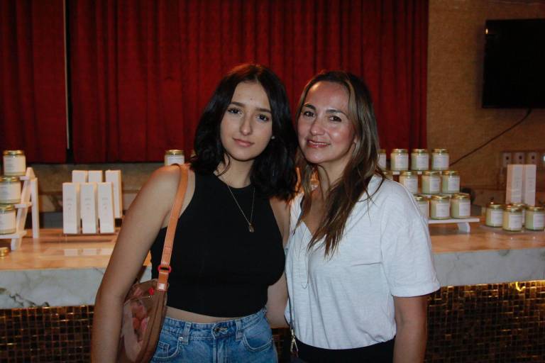 Presentan Alyona Jewelry en Restaurante Cayenna