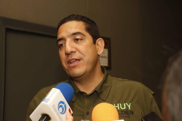 Jesús Valdés expone propuestas económicas ante la intercamaral en Culiacán