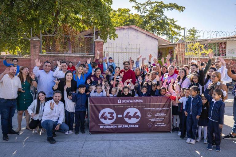 Inaugura Gobierno de Culiacán proyectos de calles pavimentadas en la colonia Gustavo Díaz Ordaz