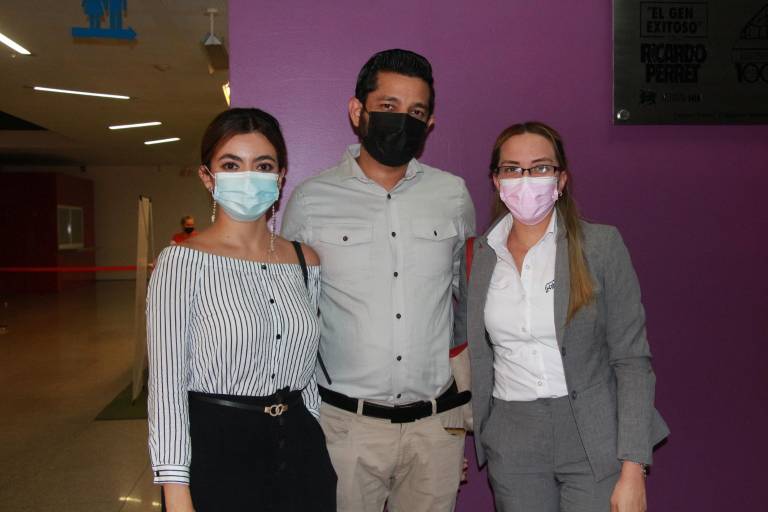 Carlos Ruiz brinda conferencia magistral para el sector empresarial