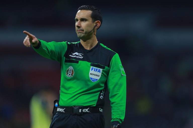El sinaloense César Ramos pitará como árbitro en la J1 League de Japón