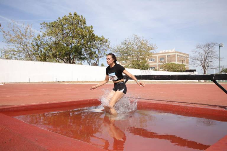 Navolato conquista los relevos 4x400 en Festival de Medio y Fondo Mazatlán 2021