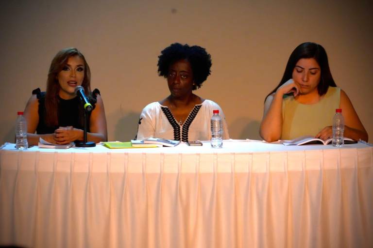 Comparte Wendy Reed Randall su historia personal con mazatlecos