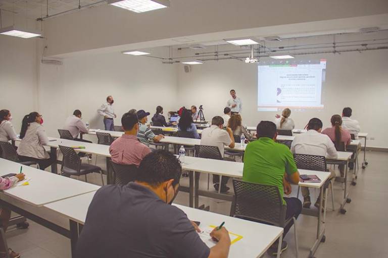 AARC y Vega Prieto y Asociados, analizan la situación para el sector agrícola con las Reformas Fiscales 2022