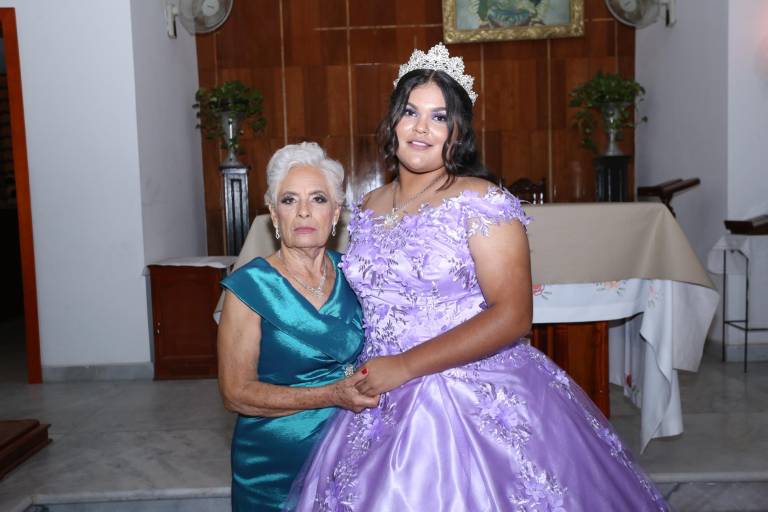 Ciara Zoé Ornelas agradece a Dios por sus 15 años