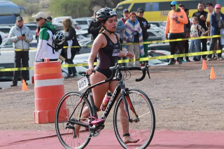 Triatlón clasificó a 11 deportistas a la fase nacional