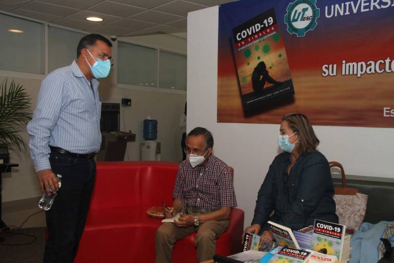 Presentan Arturo Santamaría Gómez y Jaime Félix Pico el libro Covid-19 en Sinaloa, su impacto en el Turismo y la Gastronomía