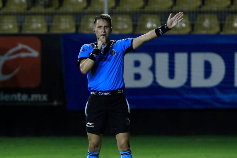 Árbitros sinaloenses para el duelo entre Toluca y Pachuca