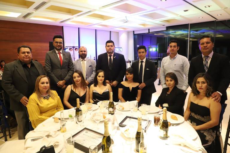 Arquitectos mazatlecos protagonizan cena de fin de año