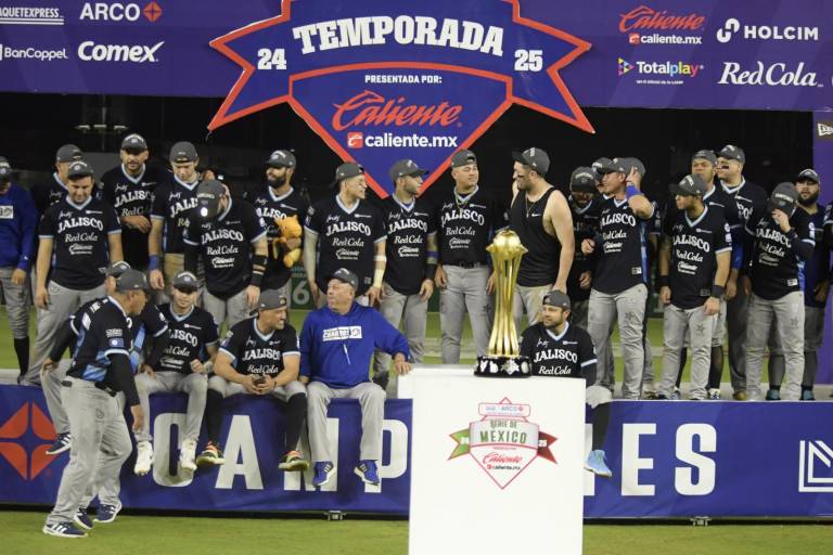 Disfruta la afición de una emocionante final de beisbol