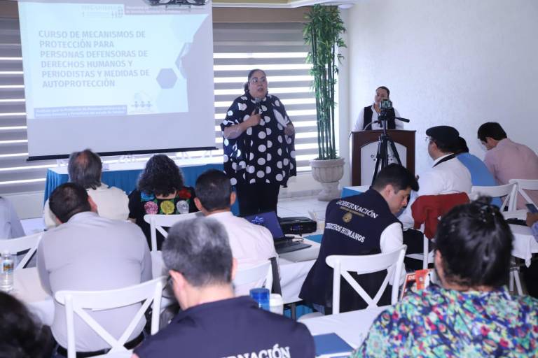 Advierten aumento en campañas de desprestigio hacia periodistas y activistas en Sinaloa