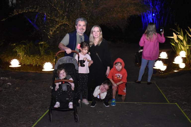 La esperanza se llena de luz con ‘Navidad en el Botánico’