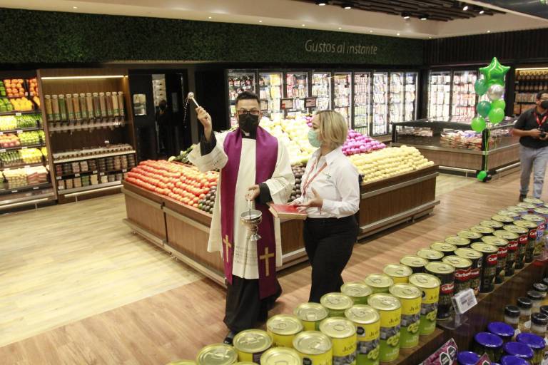 Inauguran Fresh Market en Plaza Ceiba, en Culiacán