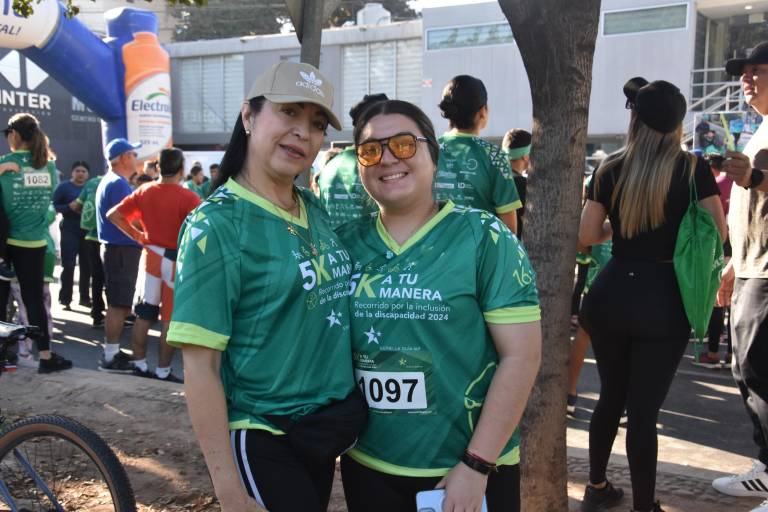 Corren miles de culiacanenses por la inclusión en la segunda carrera 5k A Tu Manera