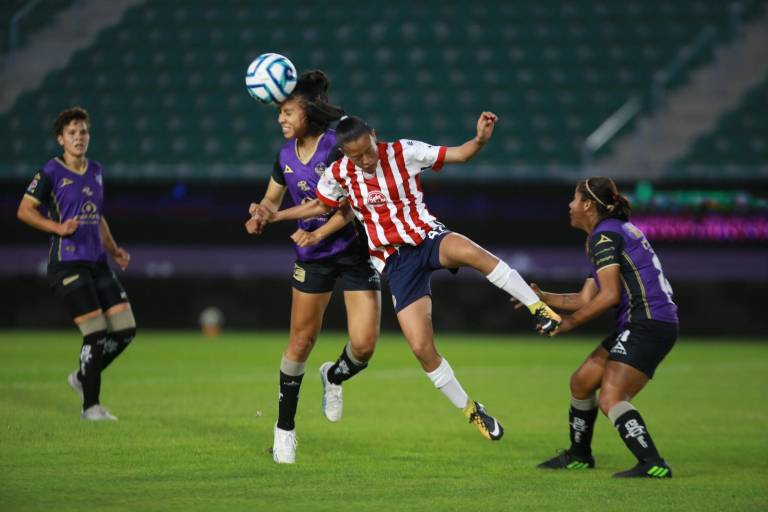 Mazatlán FC sufre goleada en casa ante Chivas