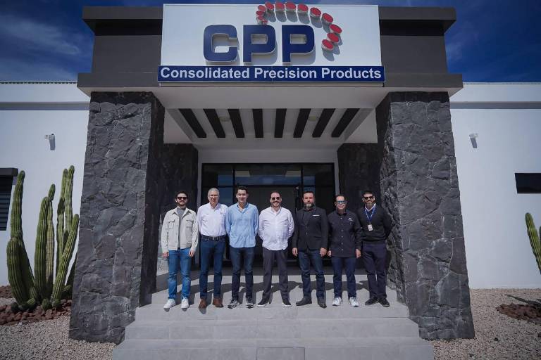 Recorre Secretario de Economía planta de Tetakawi, en Guaymas
