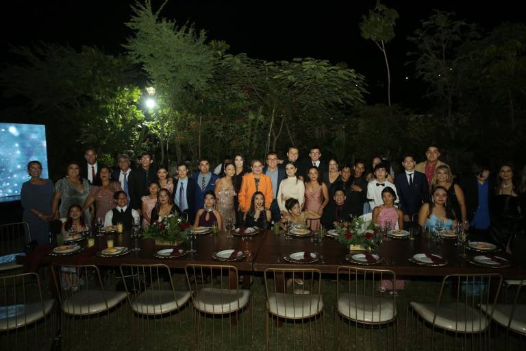 Disfrutan de una convivencia deportistas