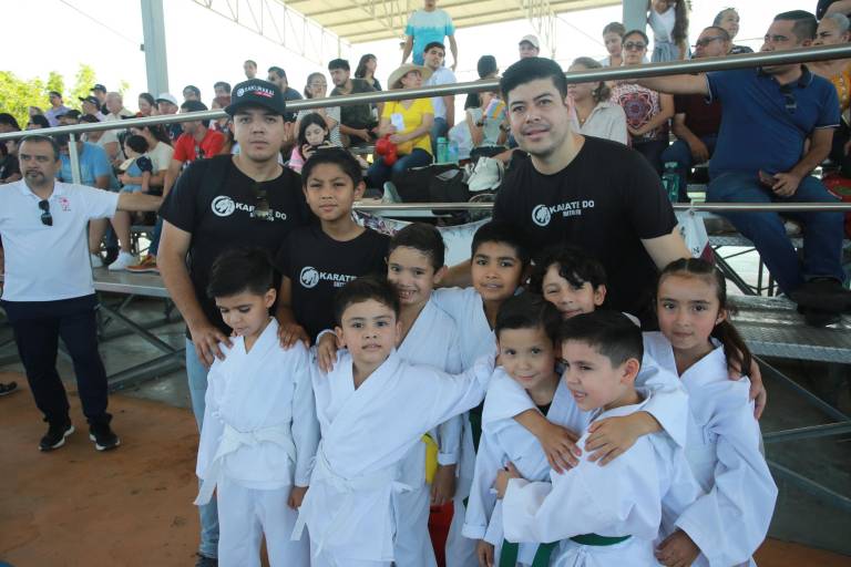 Agradable domingo familiar se vive en la Copa Karate Noroeste 2023