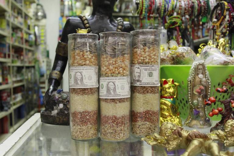 Semillas de abundancia, inciensos o amuletos, los más pedido para Año Nuevo en Culiacán
