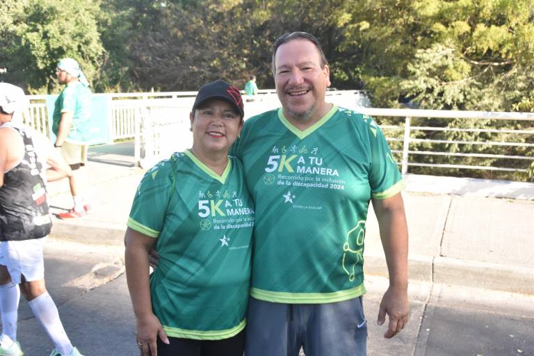 Corren miles de culiacanenses por la inclusión en la segunda carrera 5k A Tu Manera