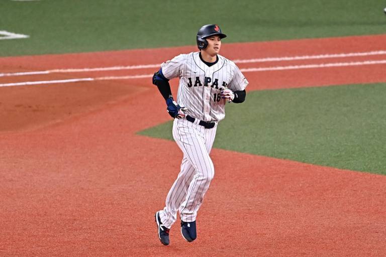 Shohei Ohtani batea dos jonrones en su regreso a la selección de Japón