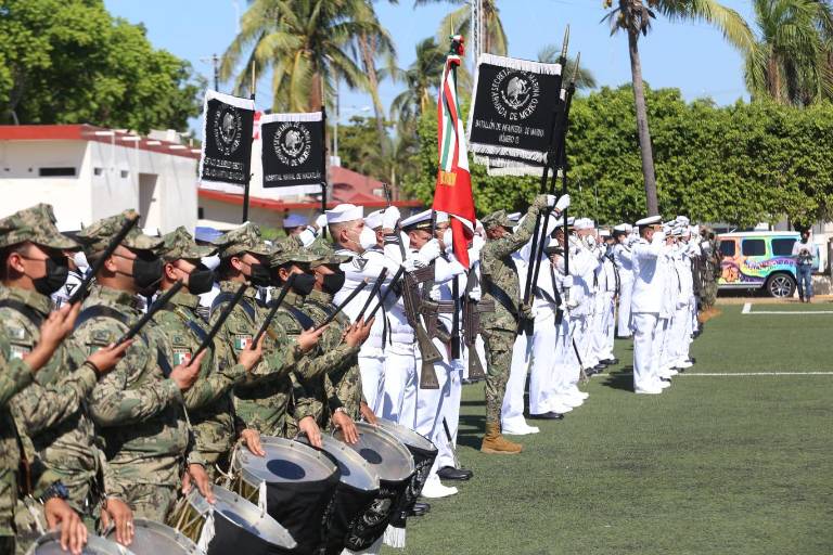 Celebran el 111 aniversario de la Revolución Mexicana en la Cuarta Zona Naval