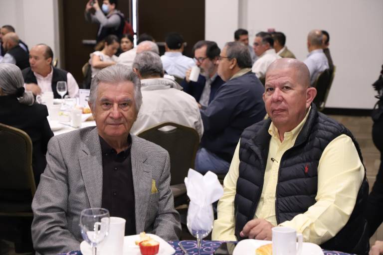 Invita Emilio Goicoechea a empresarios a unirse en pro de Mazatlán