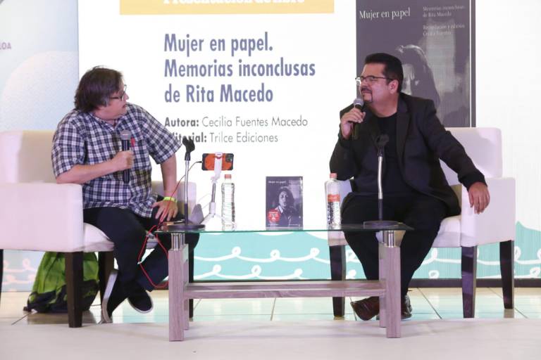 Brinda Cecilia Fuentes confesiones a libro abierto en la FeliUAS