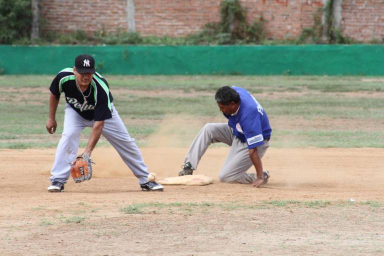 Se impone Sindicato de Aurigas en la Liga de Beisbol de Eco Taxis Verdes 2021