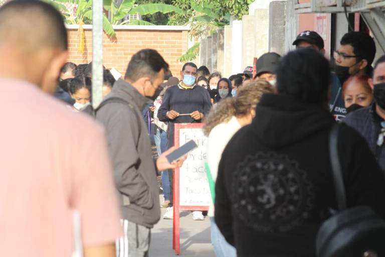 En Mazatlán, cada día más personas buscan hacerse la prueba de Covid en el IMSS
