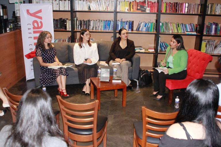 Charlan sobre las Juventudes Mexicanas y los retos que enfrentan