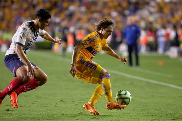 Tigres-Rayados: La moneda queda en el aire