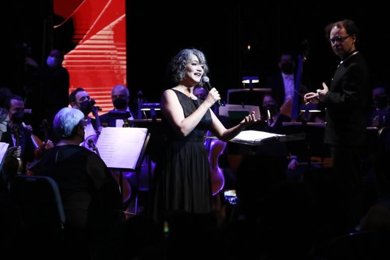 Brindan memorable gala en ‘Un canto a México’ por los 10 años del MIA