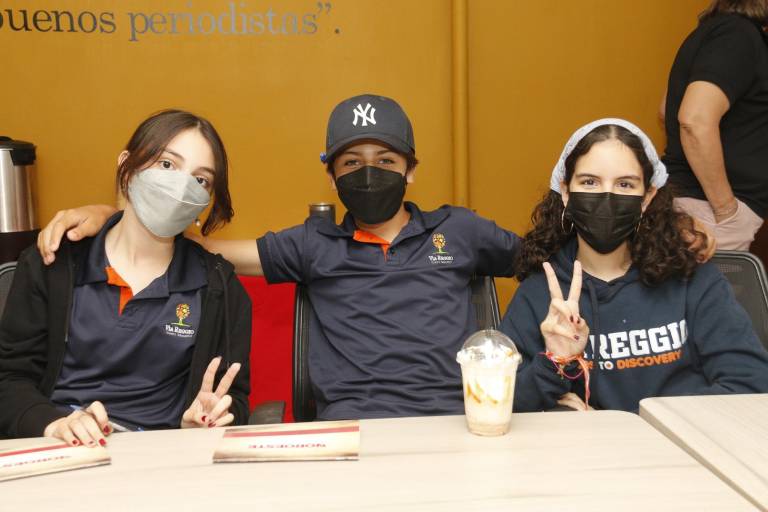 Alumnos del Vía Reggio conocen el periódico Noroeste