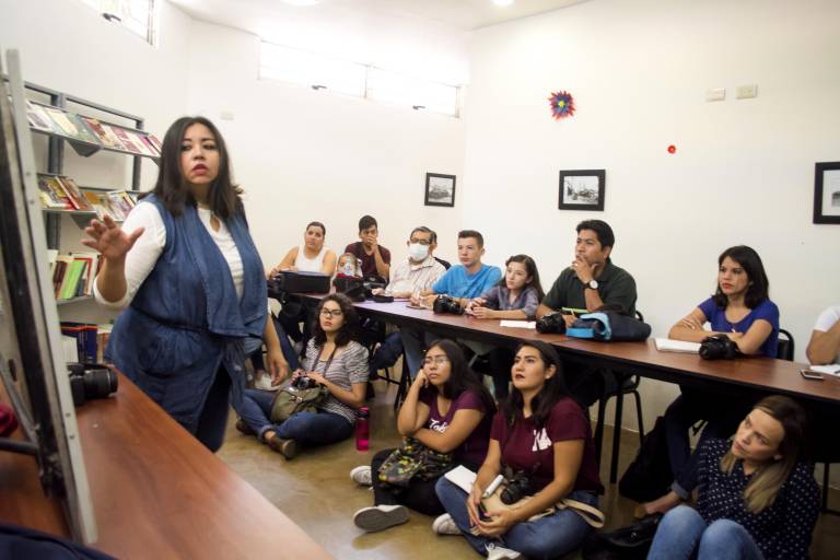 Susana Medina impartirá taller básico de fotografía