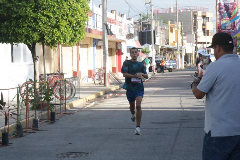 Los Labrador conquistan Pedestre de la Municipalización de Escuinapa