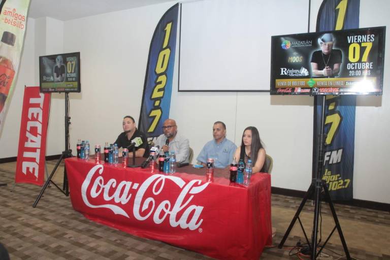 Anuncian concierto de Remmy Valenzuela en Mazatlán